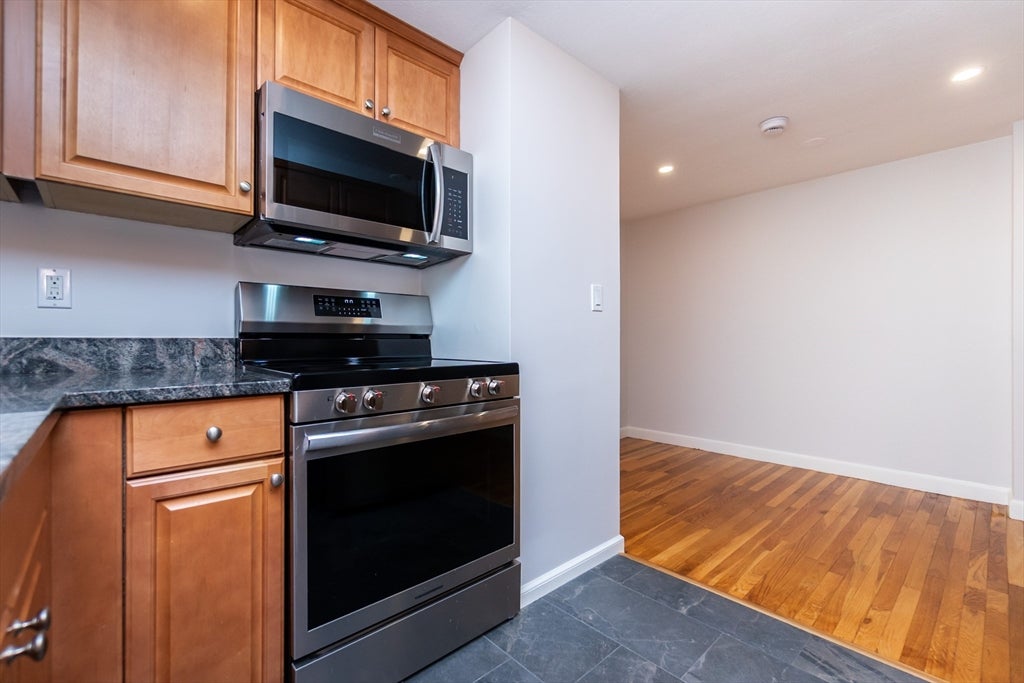 388 Crescent St #1, Waltham, MA Photo #9