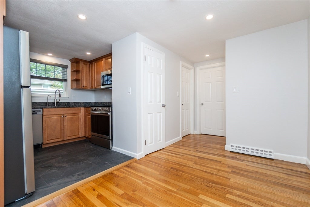 388 Crescent St #1, Waltham, MA Photo #6