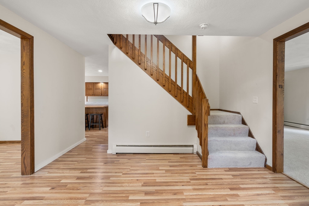 11-R Lynn St
