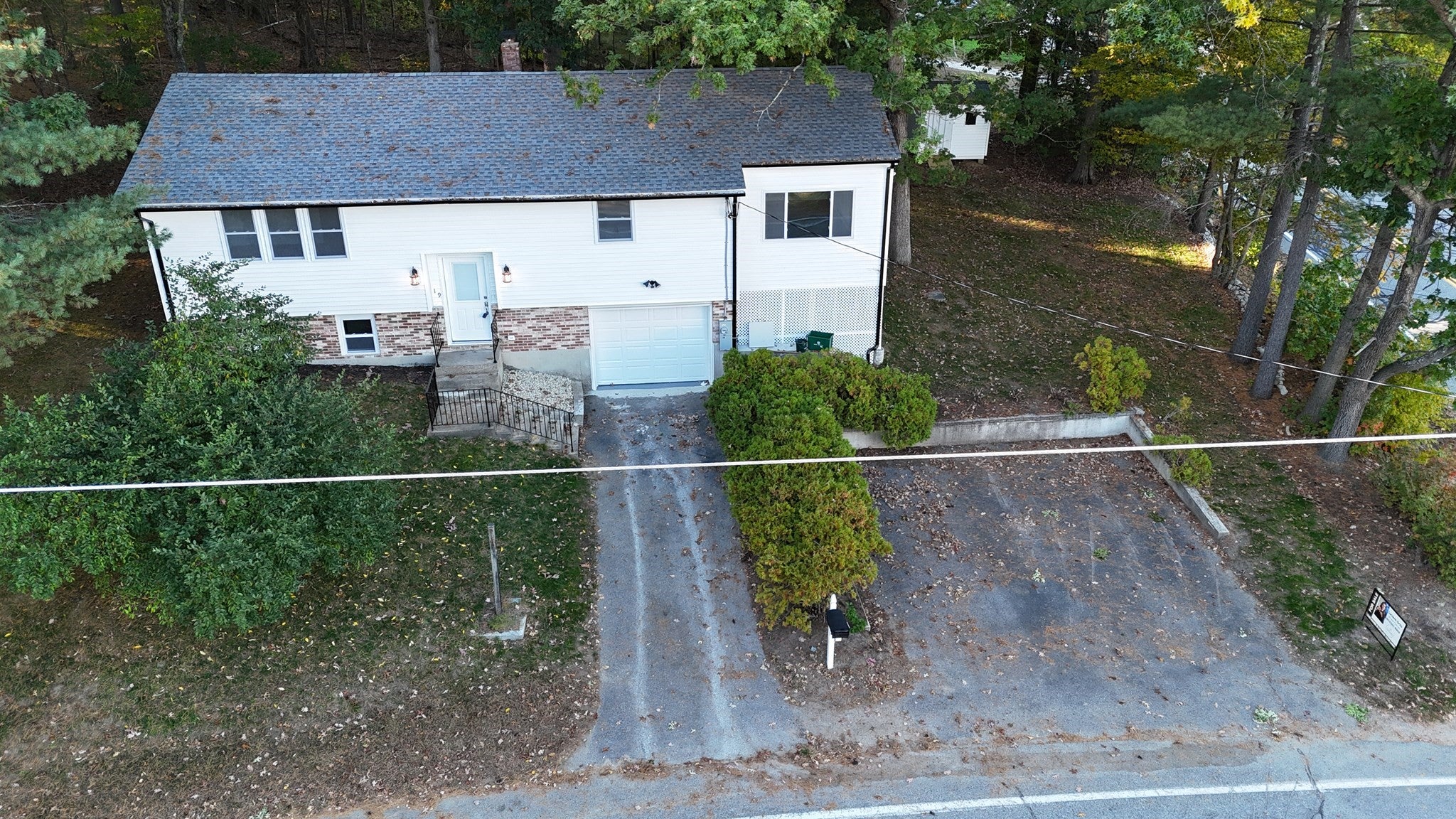 19 New Searles Rd, Nashua, NH, 19 New Searles Rd, Nashua, NH Photo #2