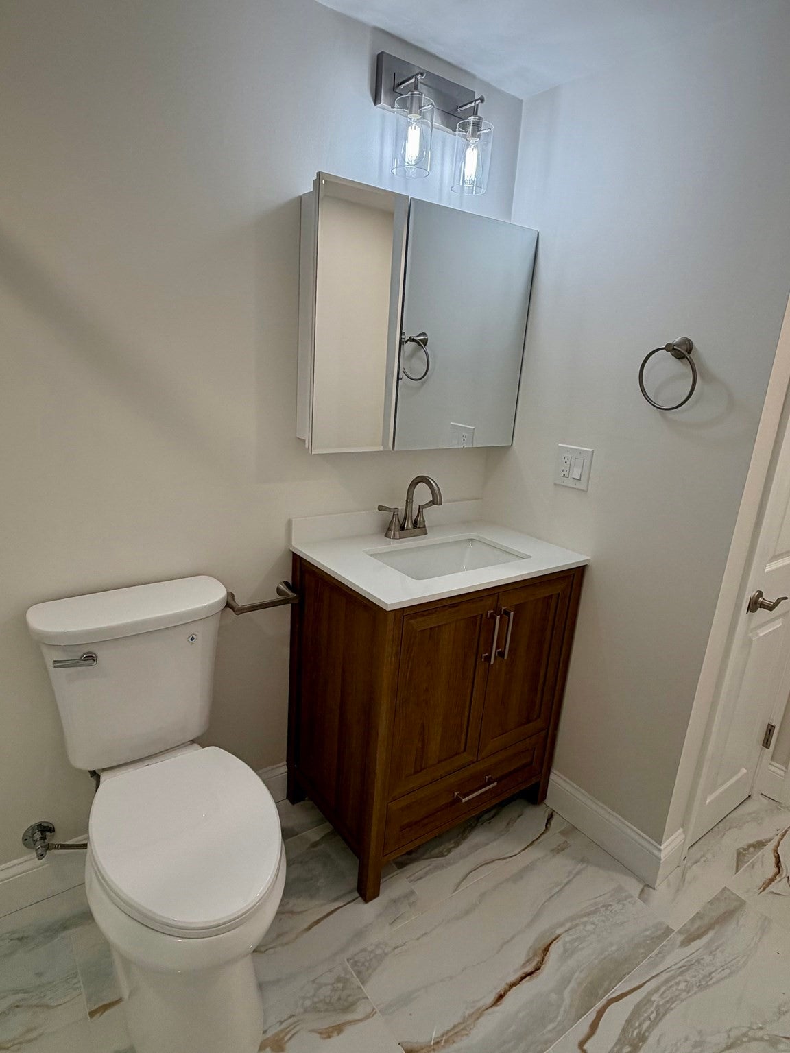 19 New Searles Rd, Nashua, NH, 19 New Searles Rd, Nashua, NH Photo #4