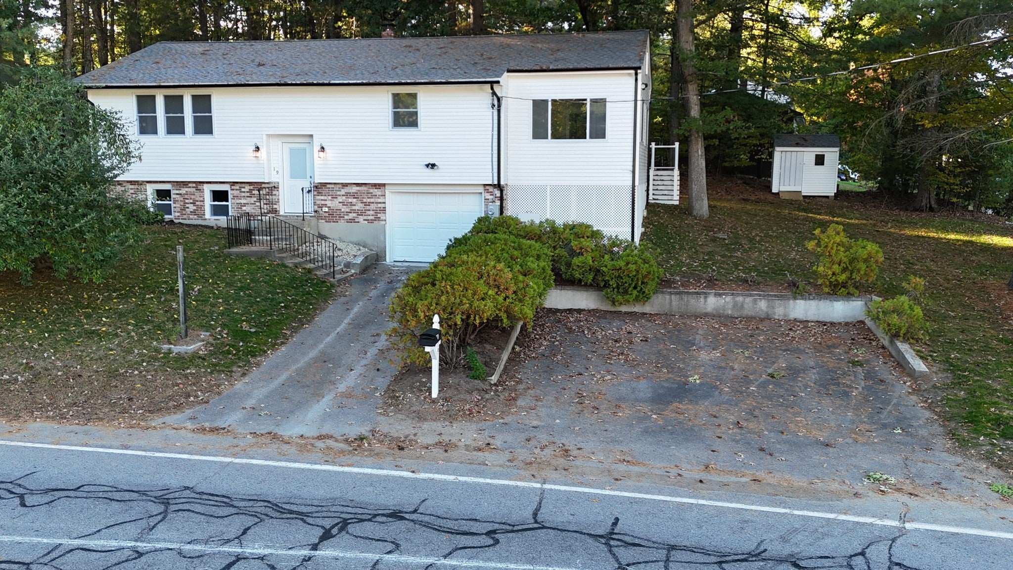 19 New Searles Rd, Nashua, NH, 19 New Searles Rd, Nashua, NH Photo #1