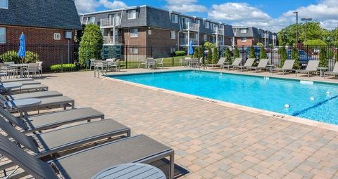 145 Essex Avenue 306 Gloucester MA 01930
