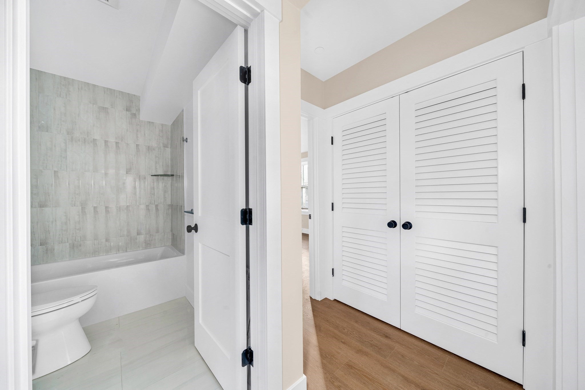 26 Friend Street #B, Amesbury, MA, 26 Friend Street #B, Amesbury, MA Photo #32