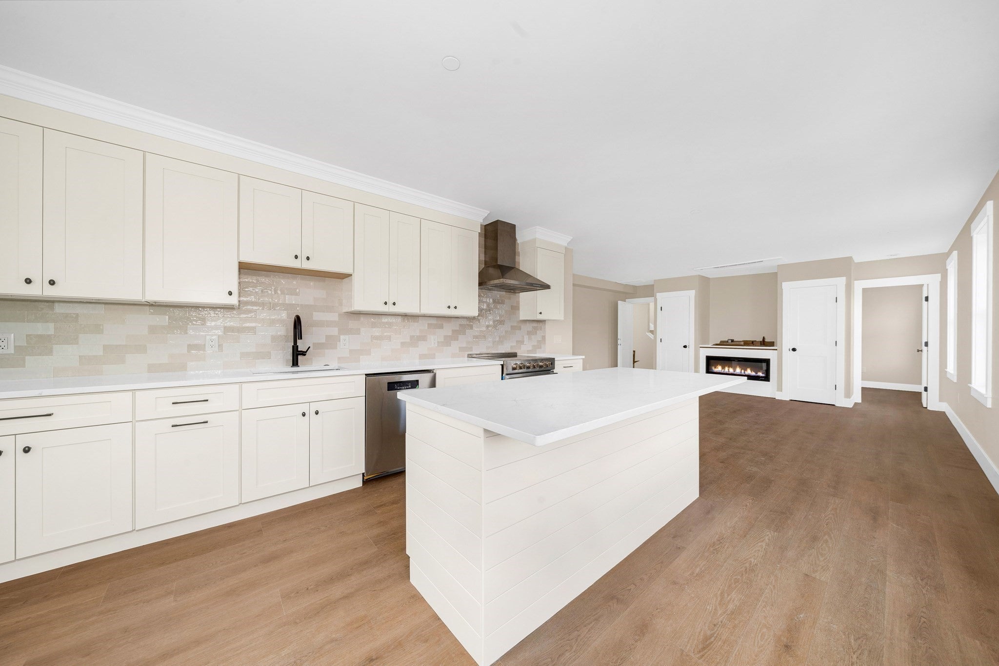26 Friend Street #B, Amesbury, MA, 26 Friend Street #B, Amesbury, MA Photo #11