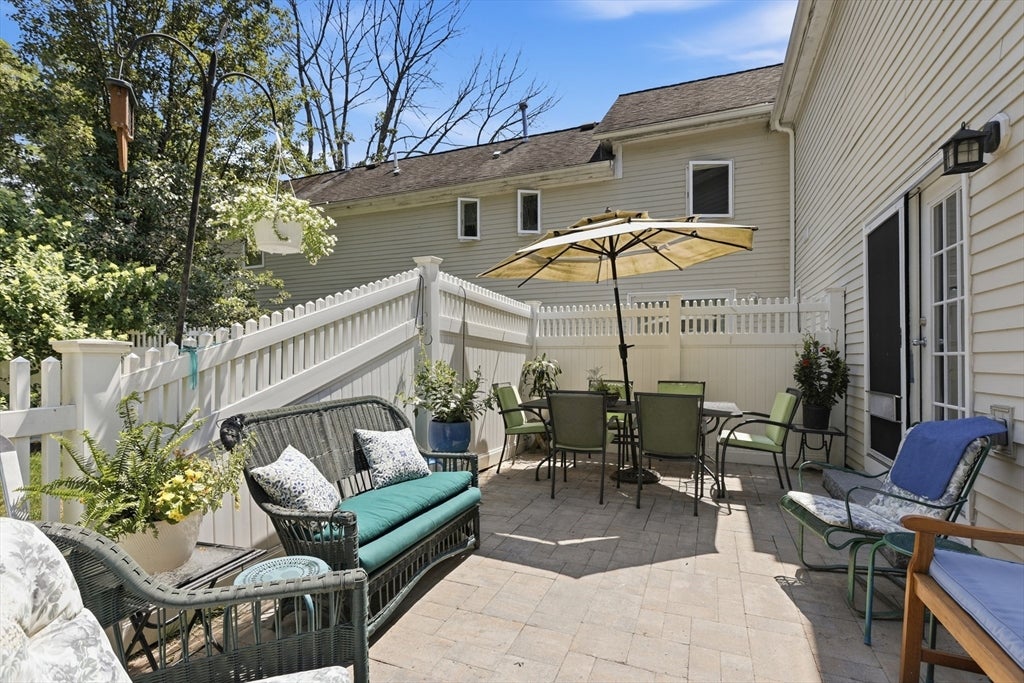 73 Gray Street A