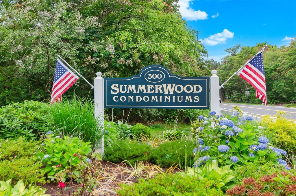 300 Falmouth Rd 12A