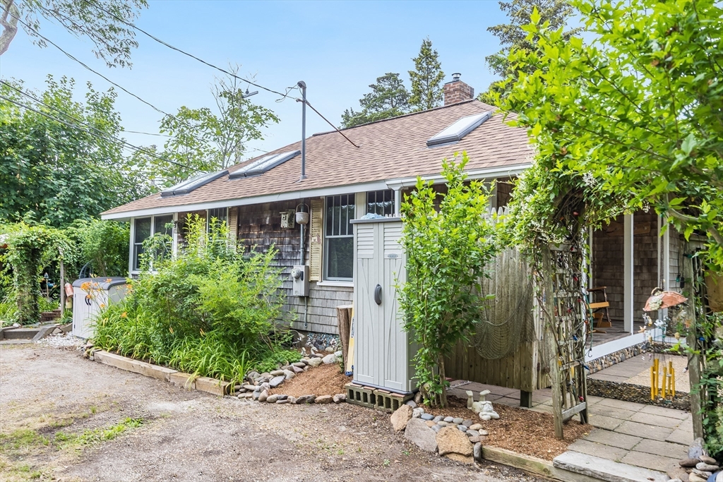 137 Rock Harbor Road 4