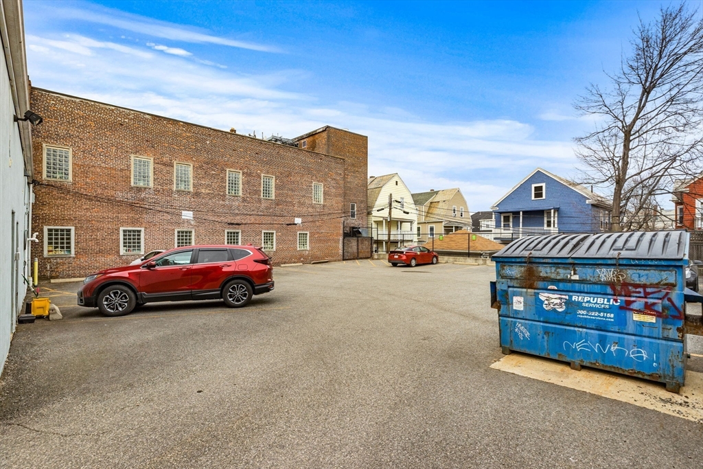 147 Highland Ave