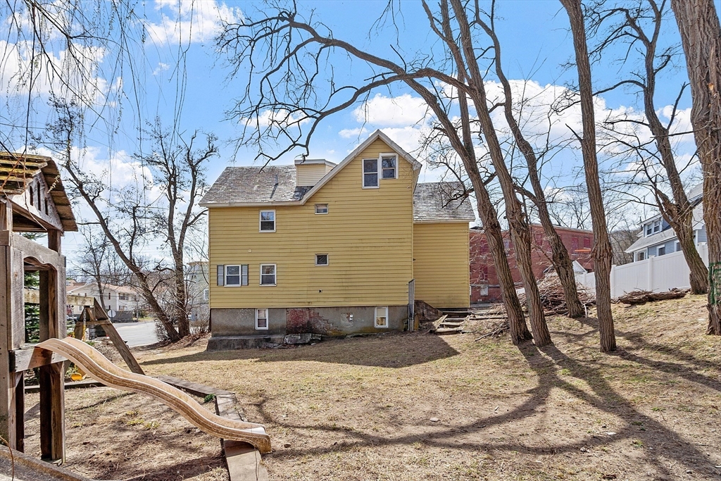 219 Charles