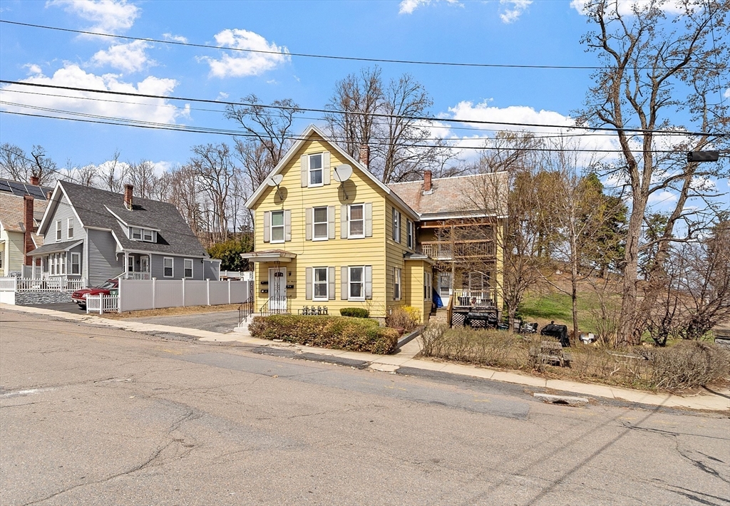 219 Charles