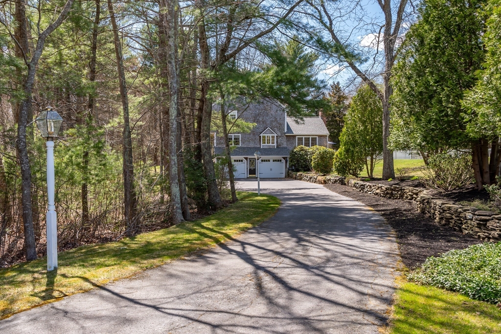 50 Fairway Dr