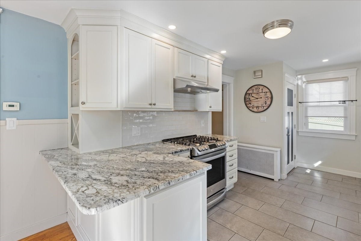 2 Houston Avenue, Methuen, MA, 2 Houston Avenue, Methuen, MA Photo #8