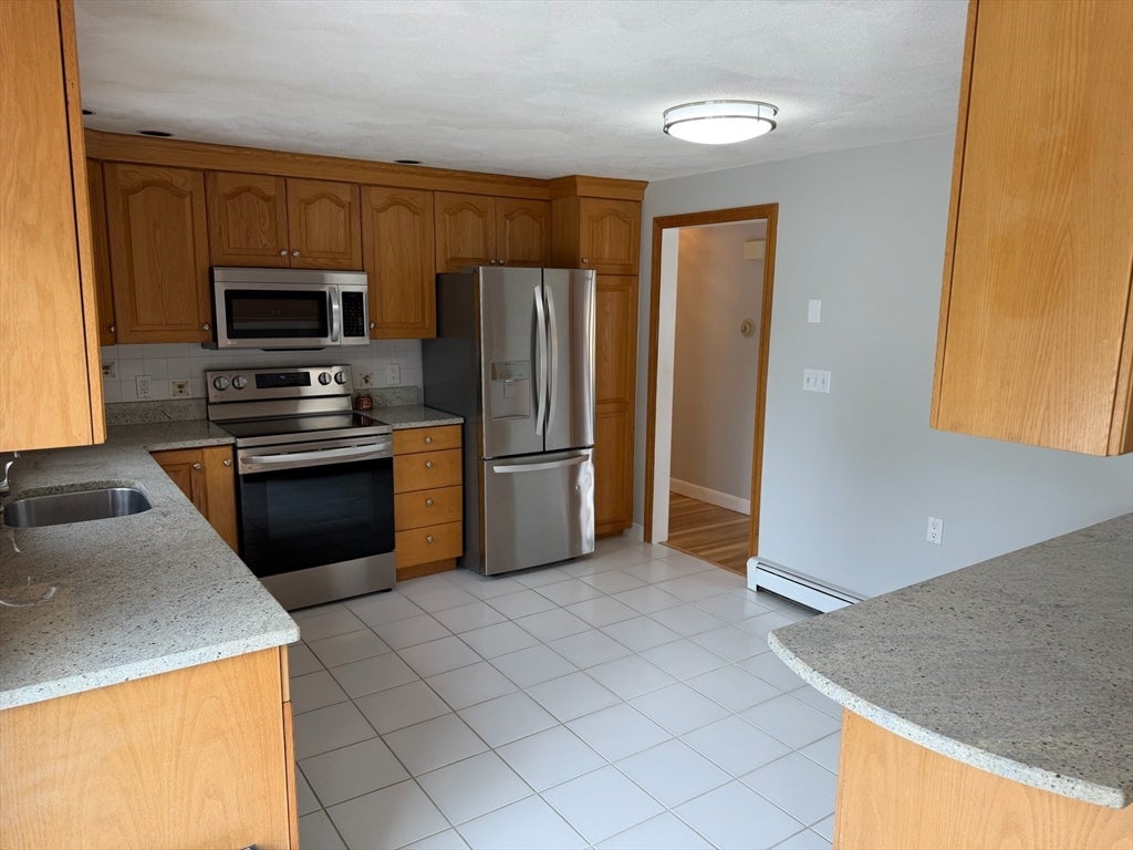 6 Canterbury Rd, Woburn, MA Photo #21