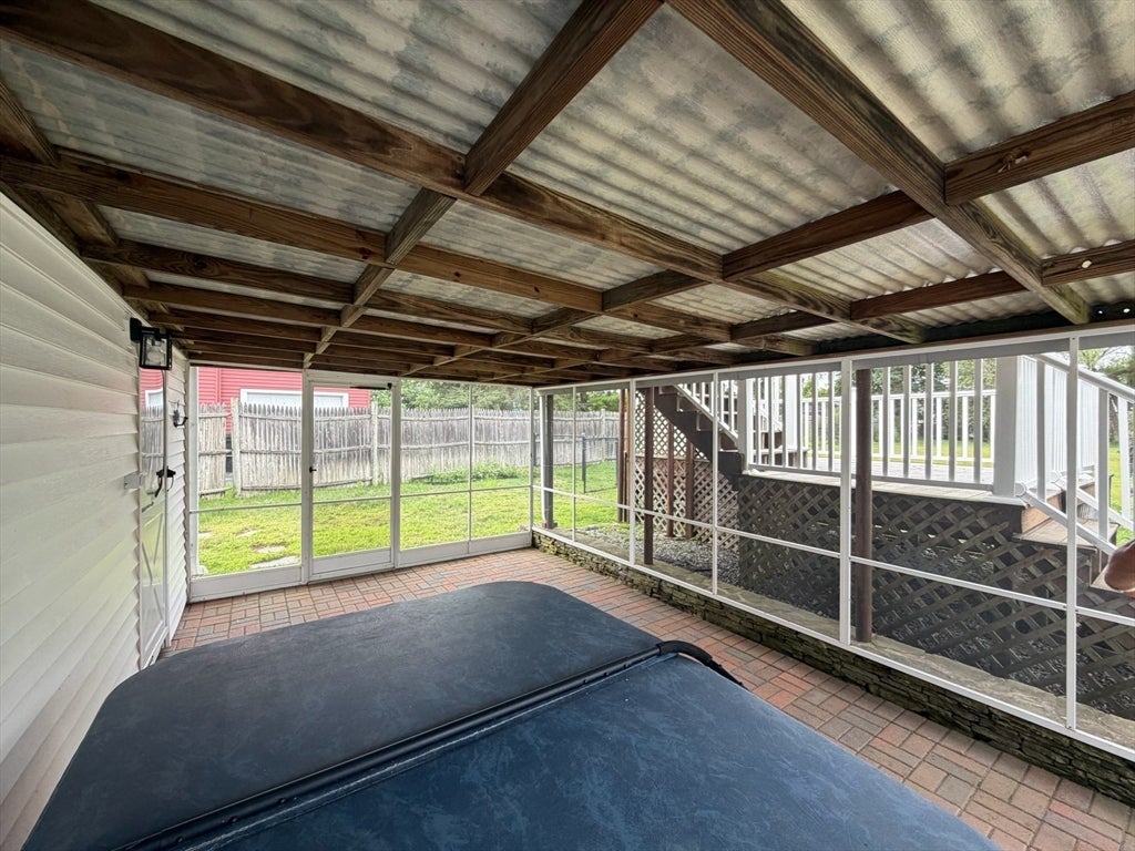 6 Canterbury Rd, Woburn, MA Photo #10