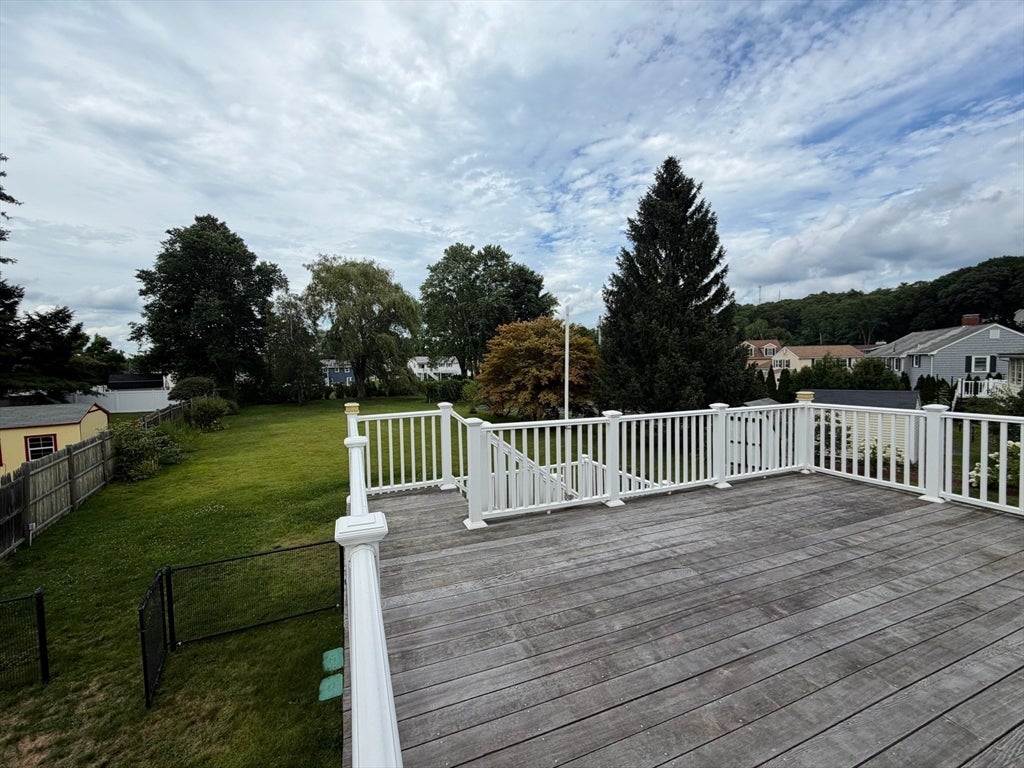 6 Canterbury Rd, Woburn, MA Photo #27