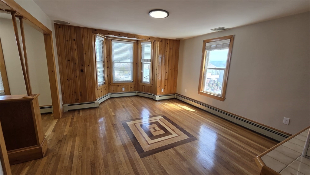 63 Carroll St 2