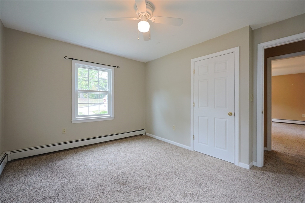 Hopedale, Massachusetts 01747, United States, 2 Bedrooms Bedrooms, ,1 BathroomBathrooms,Residential,Pending,207679