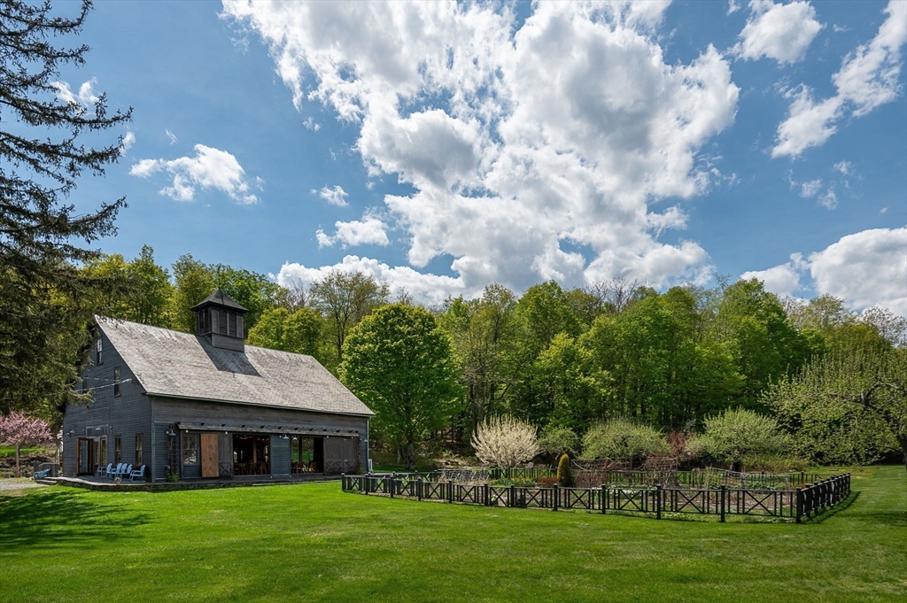 14 South St, Ashfield, MA Photo #34