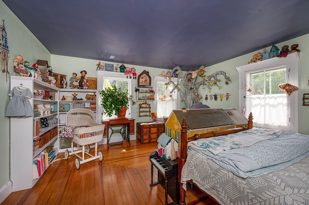 14 South St, Ashfield, MA Photo #18