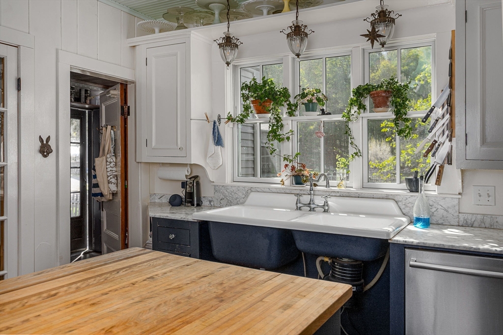 14 South St, Ashfield, MA Photo #14
