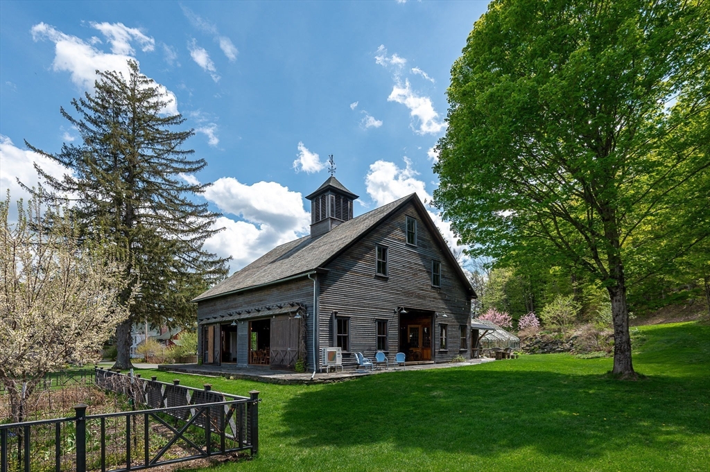 14 South St, Ashfield, MA Photo #32