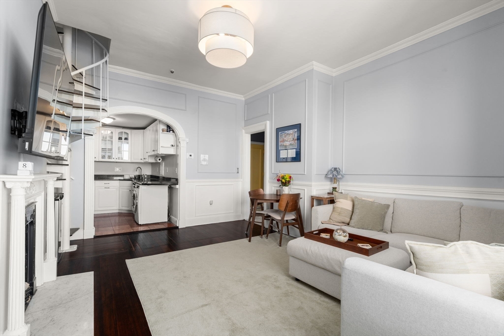 263 Commonwealth Ave 8