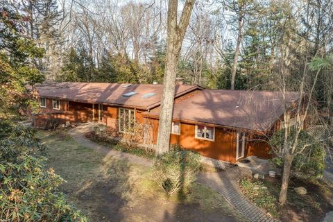 67 Shady Side Dr Longmeadow MA 01106