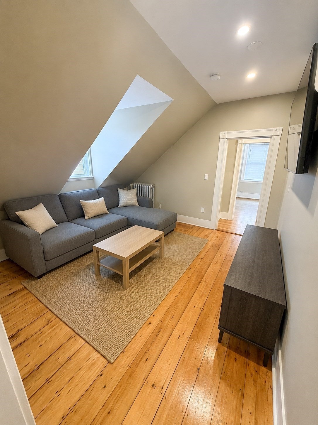 24 Harvest St #3, Boston, MA Photo #2