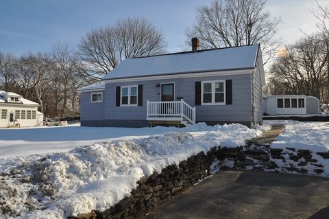 Photo of 69 Jackson Ave, Fitchburg, MA 01420 (MLS # 73460728)