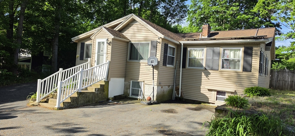 34 Hatch St