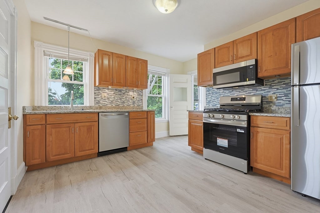 2 Edgar Terrace #3, Winthrop, MA, 2 Edgar Terrace #3, Winthrop, MA Photo #8