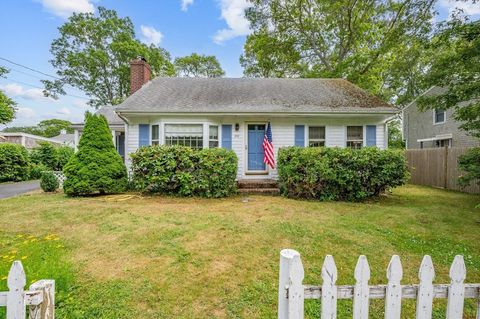 Single Family Residence in Barnstable MA 358 Old Craigville Rd.jpg