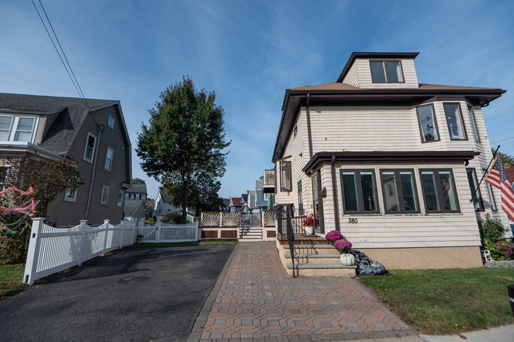 380 Pleasant St