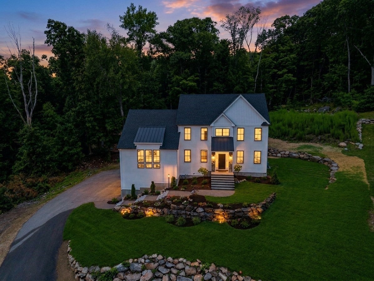 15 Tuscan Ct, Cumberland, RI, 15 Tuscan Ct, Cumberland, RI Photo #1