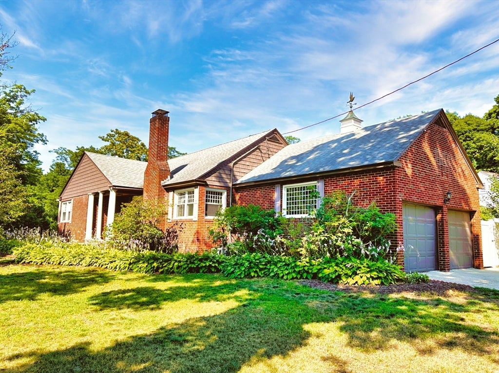 Photo of 24 Locust Rd, Methuen, MA 01844 (MLS # 73555587)