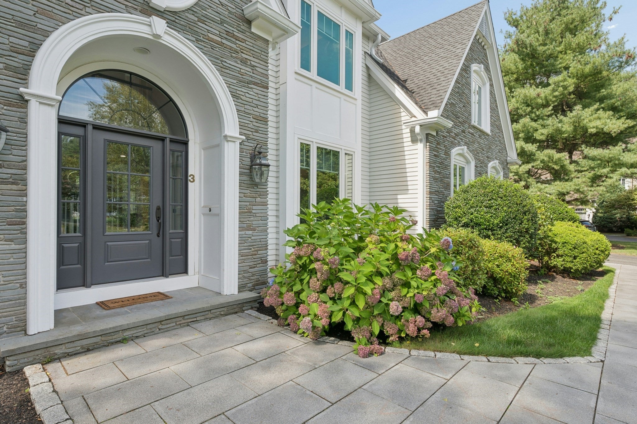 3 Wyman Ln, Hopkinton, MA, 3 Wyman Ln, Hopkinton, MA Photo #3