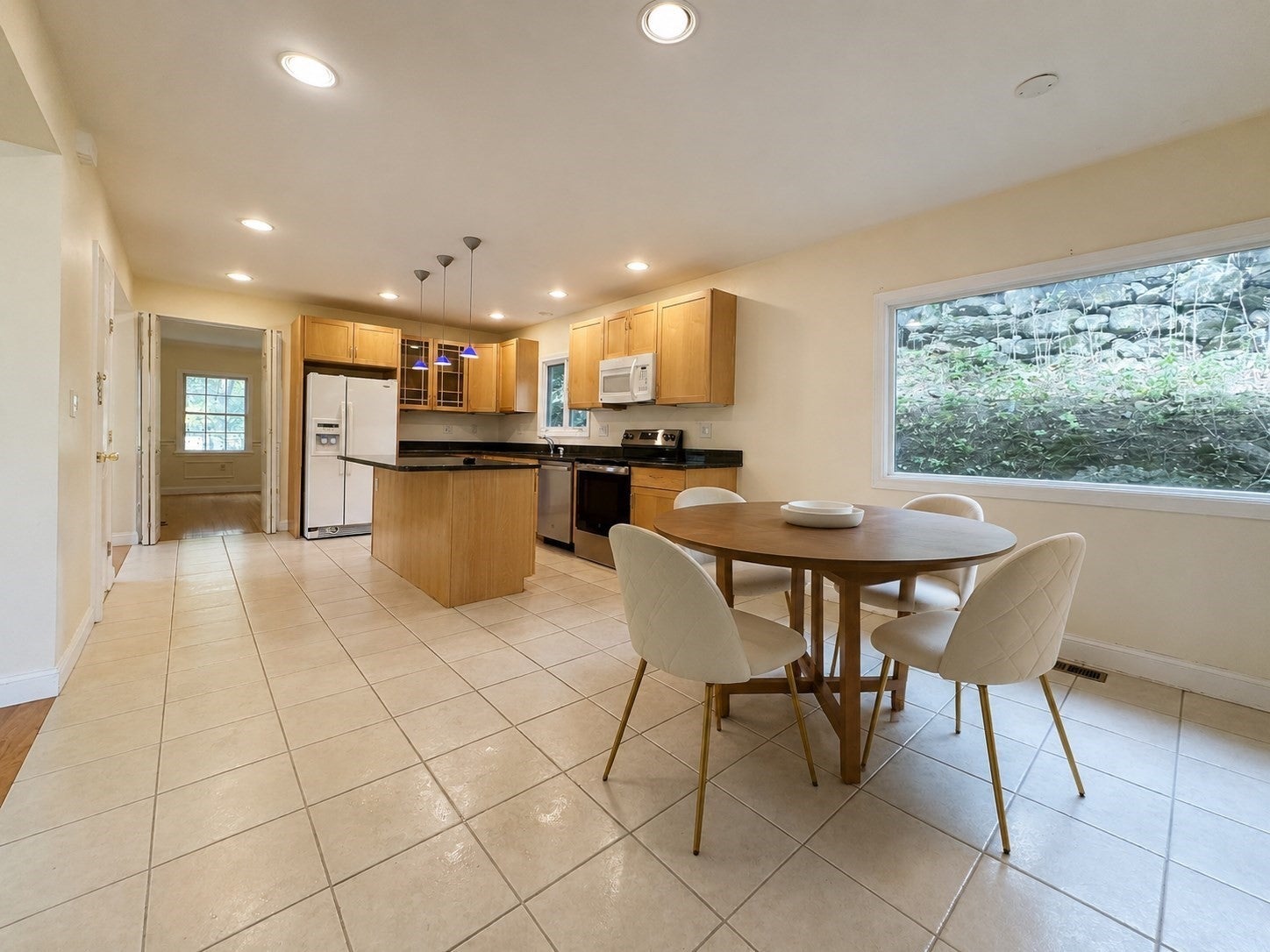 27 Sulivan Avenue, Newton, MA, 27 Sulivan Avenue, Newton, MA Photo #6