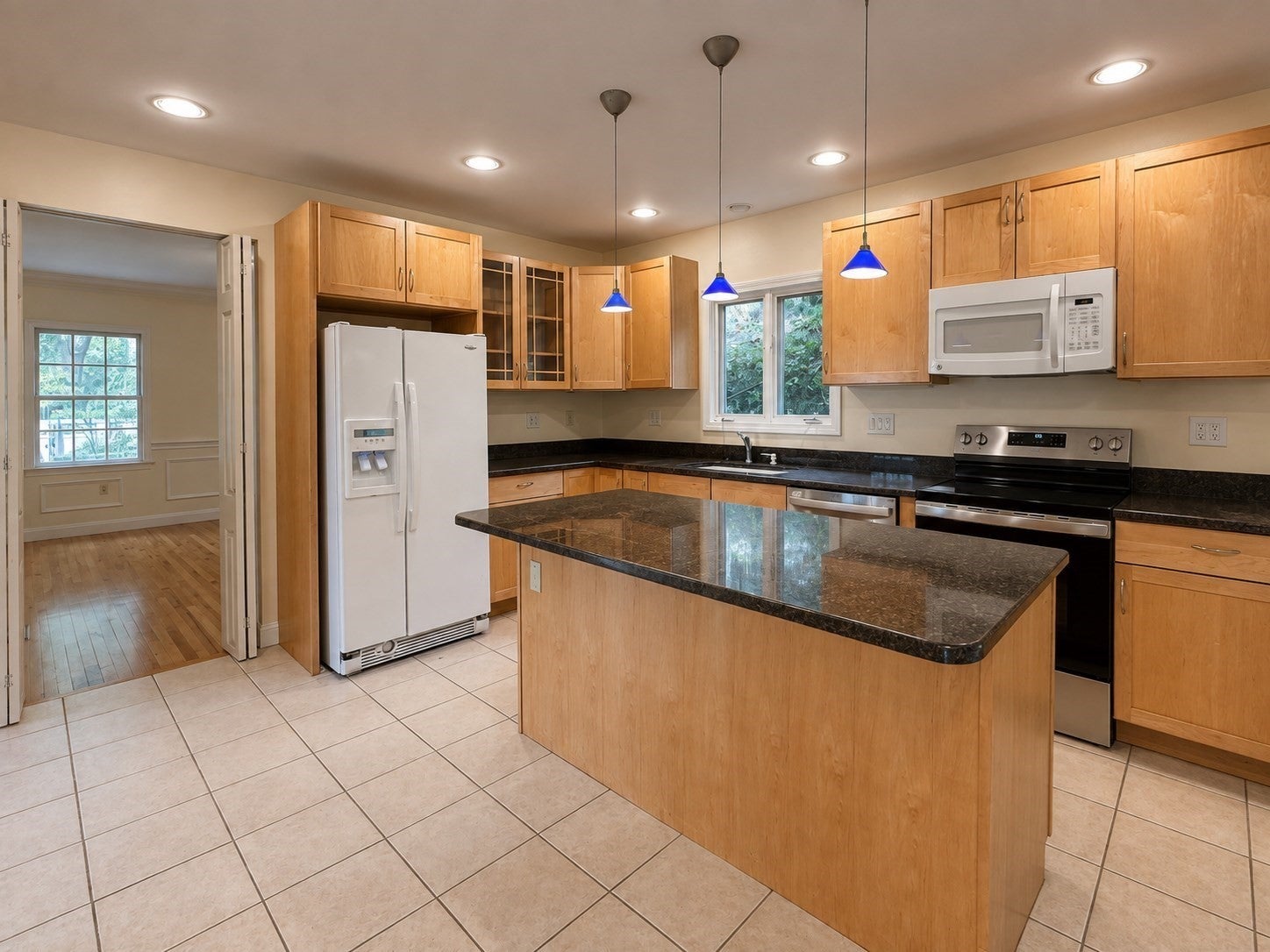 27 Sulivan Avenue, Newton, MA, 27 Sulivan Avenue, Newton, MA Photo #5