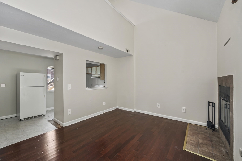 235 Lake St D