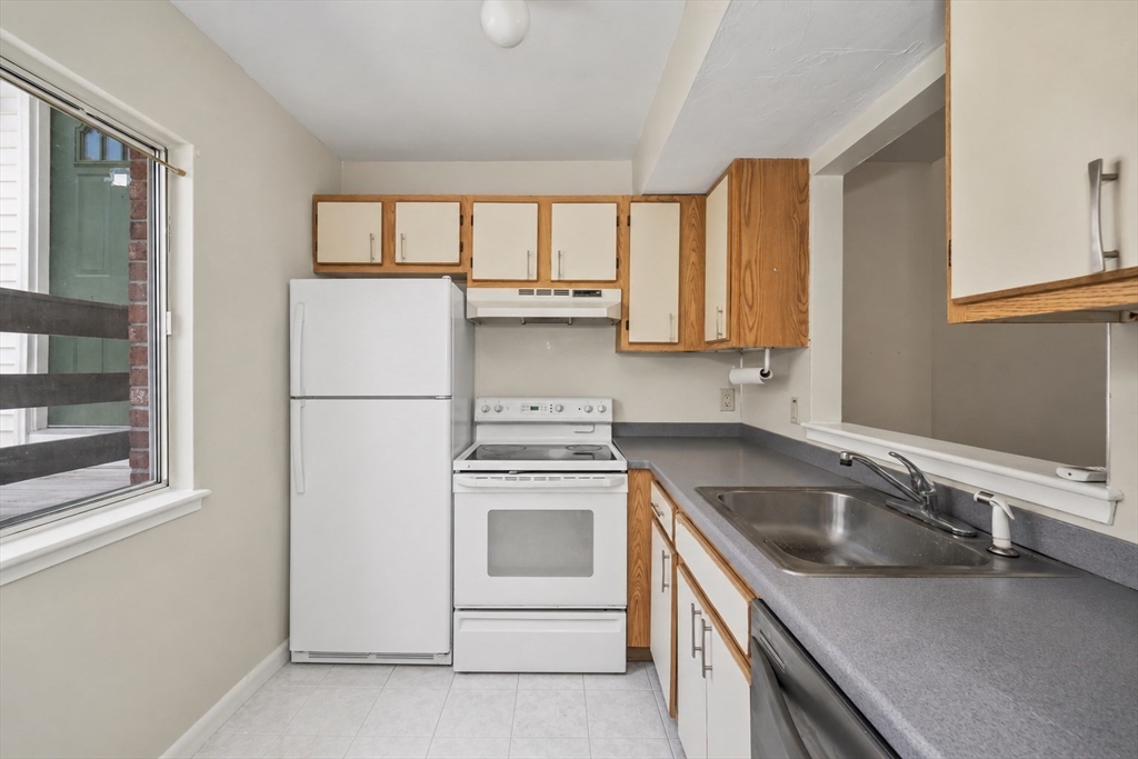 235 Lake St D