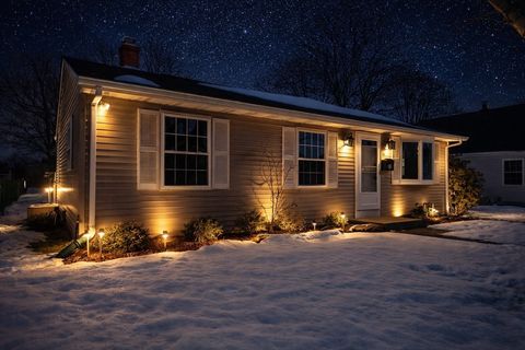 Photo of 70 Manistee St, Pawtucket, RI 02861 (MLS # 73479505)