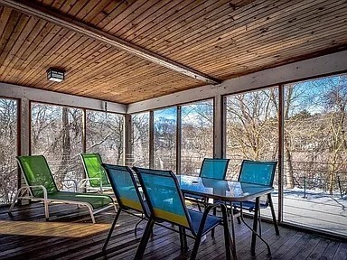 81 Riverview Cir, Wayland, MA Photo #9