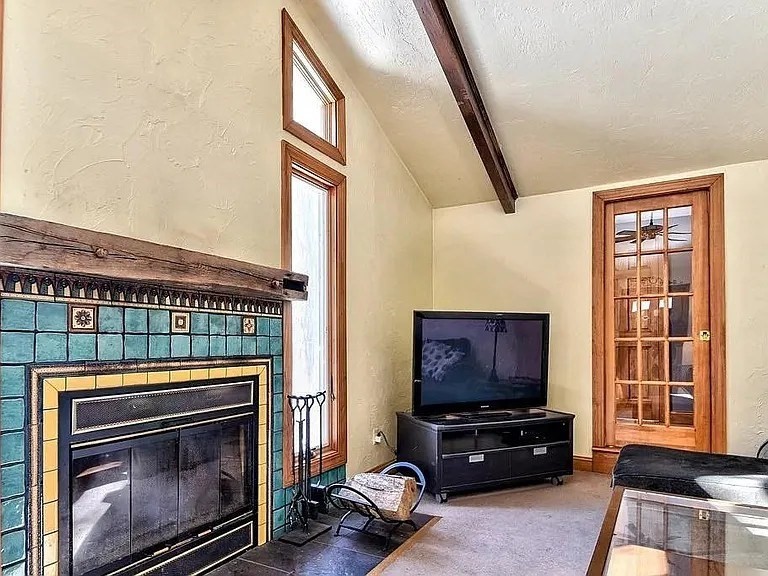 81 Riverview Cir