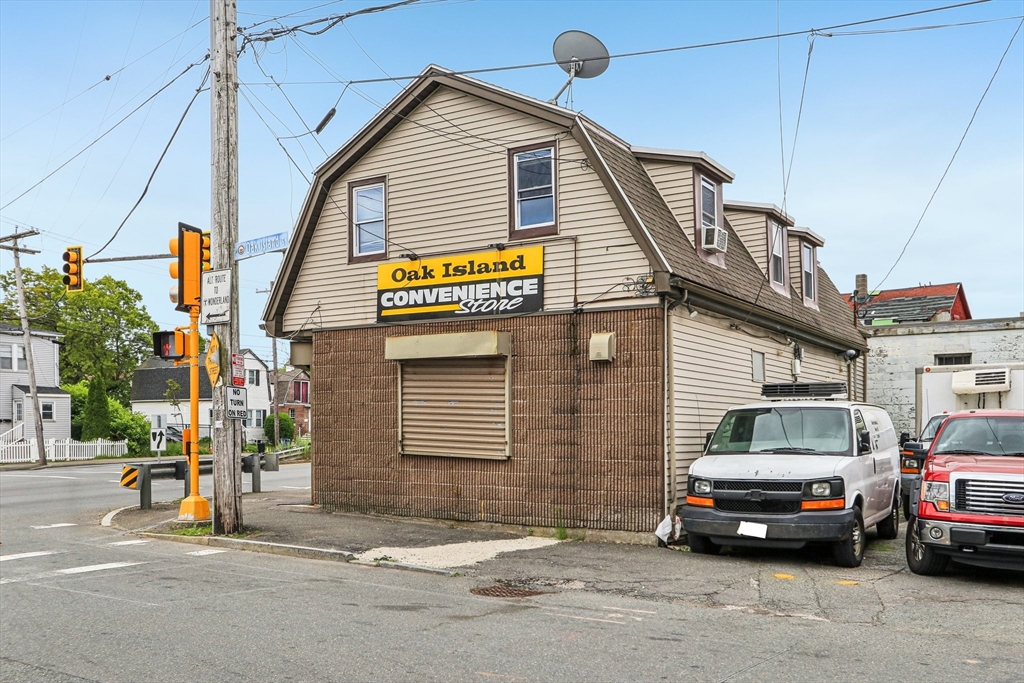 831 North Shore Road