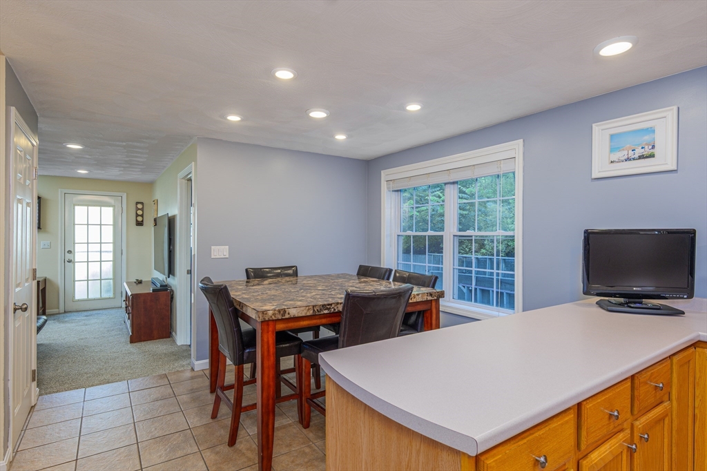 66 Boxford Rd