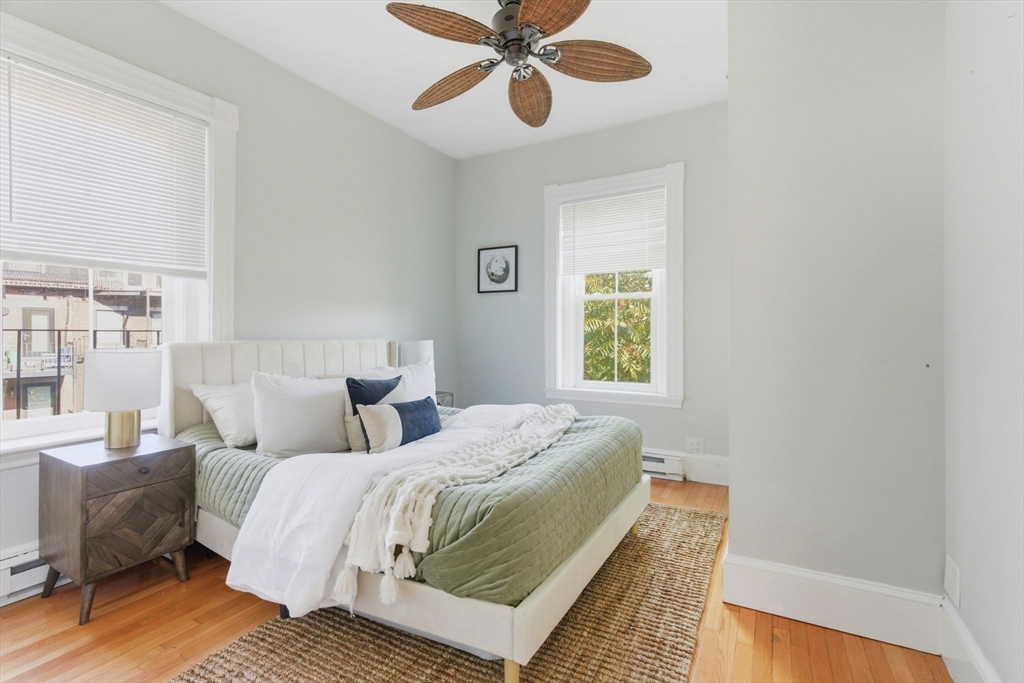 592 Columbus Ave PH1