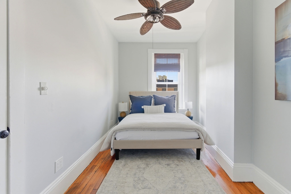 592 Columbus Ave PH1