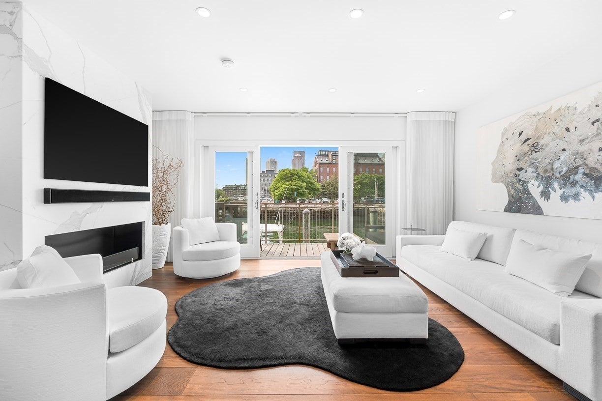 15 Union Wharf