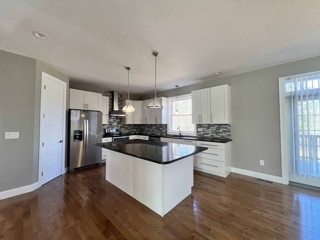 465 Montgomery Rd
